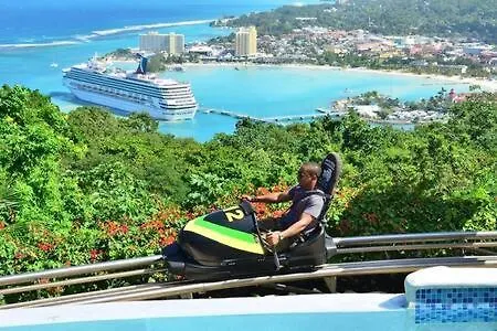 Hospitality Expert Mr X Suite - Tour Pool Bar Beach Montego Bay